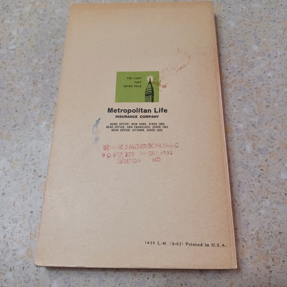 Vintage pub. 1957 - 2001 Household Hints and Dollar Stretchers Book - Picture 3 of 4